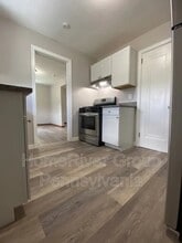 1745 Pierce St in Aliquippa, PA - Foto de edificio - Building Photo