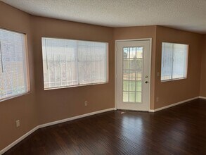 770 W Almond St in Compton, CA - Building Photo - Building Photo