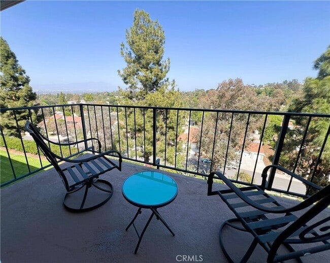 property at 3337 Algarrobo