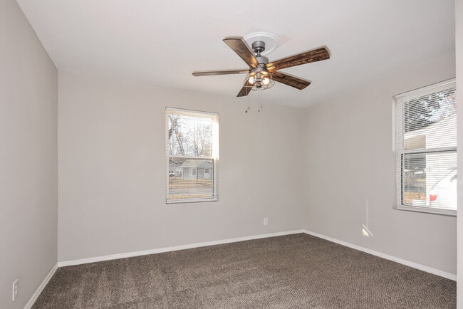 24 Florval Dr in Florissant, MO - Building Photo - Building Photo