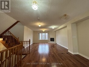 152 Leitchcroft Crescent in Markham, ON - Building Photo - Building Photo