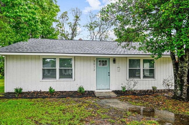 property at 3012 Azalea Dr