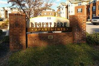 Regent Park Apartments in Columbia, SC - Building Photo - Building Photo