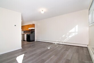 15 N Buckhout St in Irvington, NY - Building Photo - Building Photo