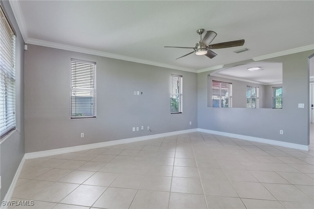 1654 Double Eagle Trail in Naples, FL - Building Photo