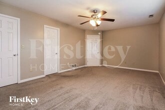 8322 Southern Springs Dr in Indianapolis, IN - Building Photo - Building Photo