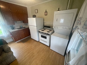 68 Poplar St, Unit 68 Poplar St in Millinocket, ME - Building Photo - Building Photo