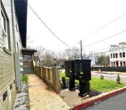 762 Fraser St SE-Unit -18 in Atlanta, GA - Building Photo - Building Photo