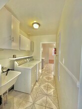 2725 W 81st St in Inglewood, CA - Foto de edificio - Building Photo