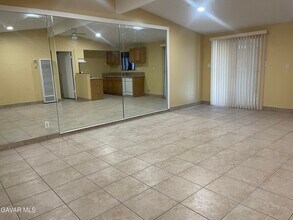 2004 W Oldfield St in Lancaster, CA - Building Photo - Building Photo
