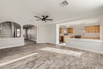 6615 Melodic Ct in Las Vegas, NV - Building Photo - Building Photo