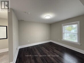 59 Fifth Ave in St Thomas, ON - Building Photo - Building Photo