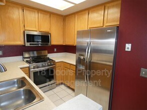 2203 Howard Ave in San Diego, CA - Building Photo - Building Photo