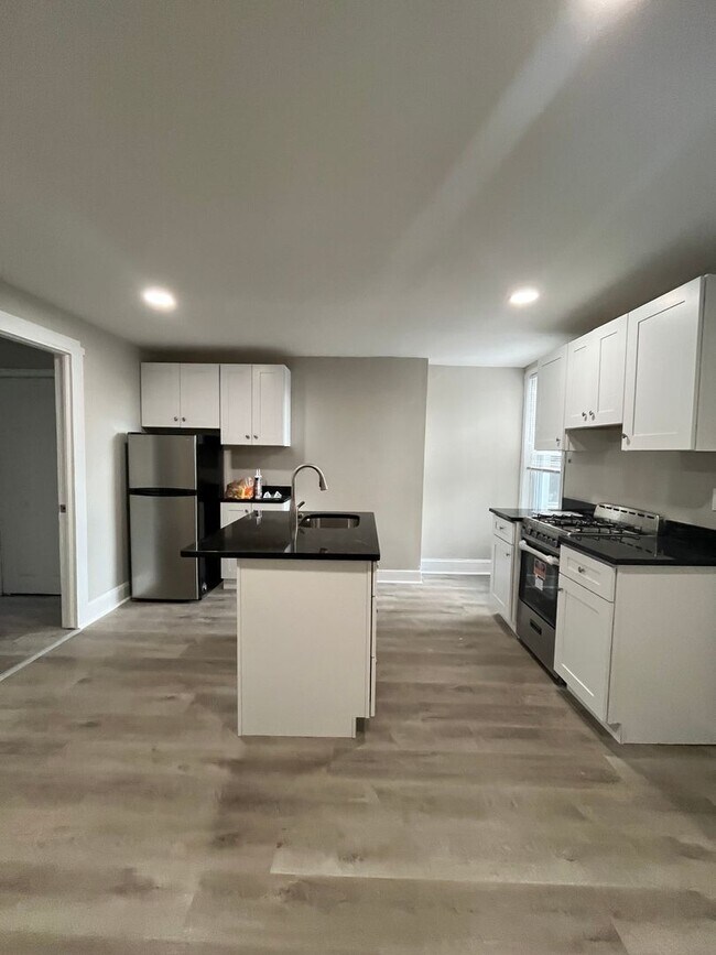 2206 South St in Philadelphia, PA - Building Photo - Building Photo