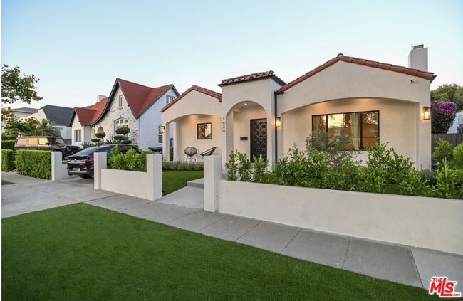 1430 Stearns Dr in Los Angeles, CA - Building Photo - Building Photo