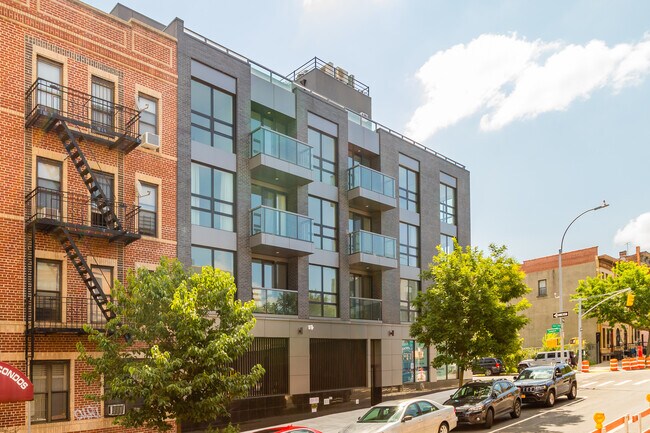 279 Sumpter St in Brooklyn, NY - Foto de edificio - Building Photo