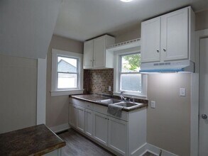 1212 6th St in Beloit, WI - Building Photo - Building Photo