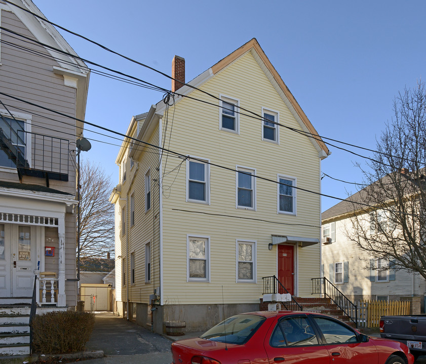 494 Rivet St in New Bedford, MA - Building Photo