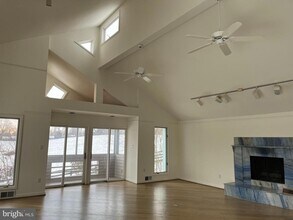 39258 Old Wheatland Rd in Waterford, VA - Building Photo - Building Photo