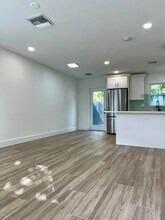 138 SW 5th Ave in Delray Beach, FL - Building Photo - Building Photo