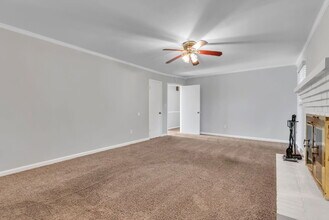 4 Dickens Ln in Taylors, SC - Building Photo - Building Photo