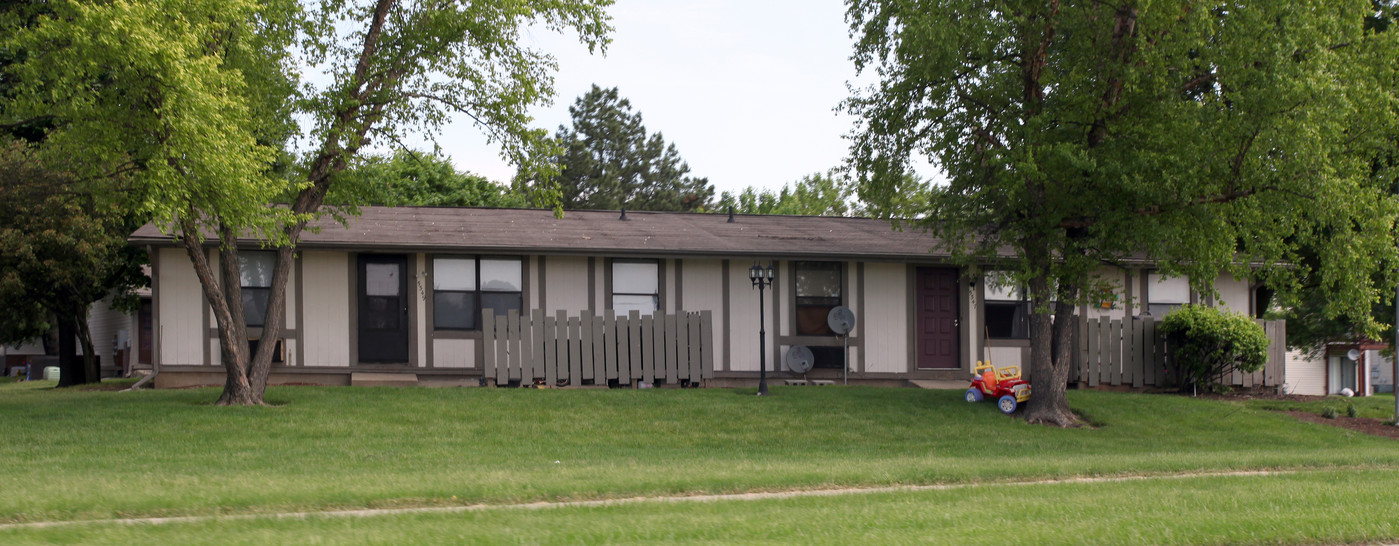 Meadowood Apartments in Indianapolis, IN - Building Photo