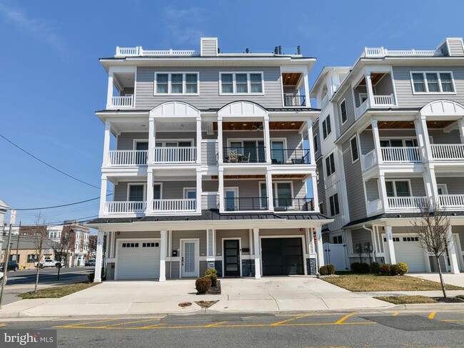 property at 103 S Surrey Ave