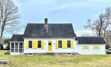 43 Neck Rd in Madison, CT - Building Photo - Building Photo