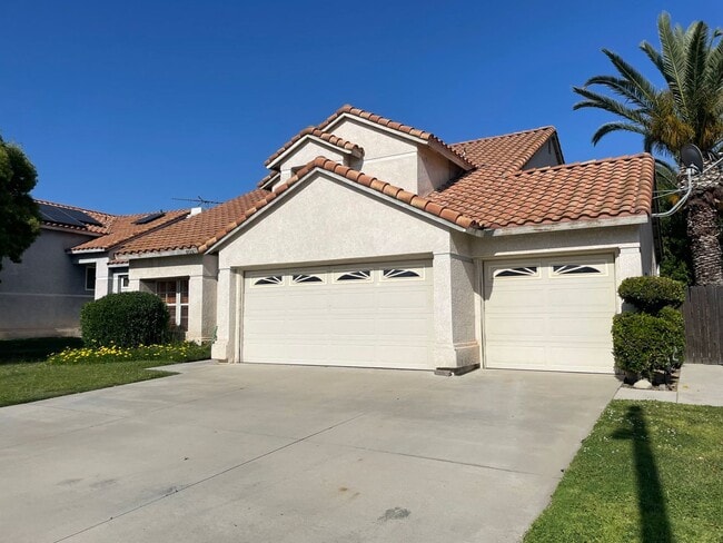 property at 8728 Mesa Oak Dr