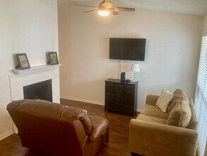 3506 Cove View Cir in Galveston, TX - Building Photo - Building Photo