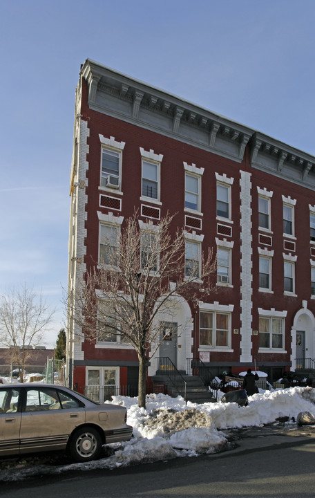 711 Ocean Ave in Jersey City, NJ - Foto de edificio