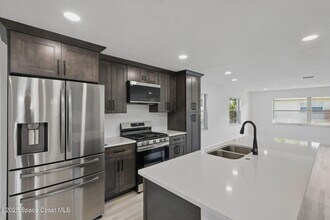 280 Antigua Dr in Merritt Island, FL - Building Photo - Building Photo