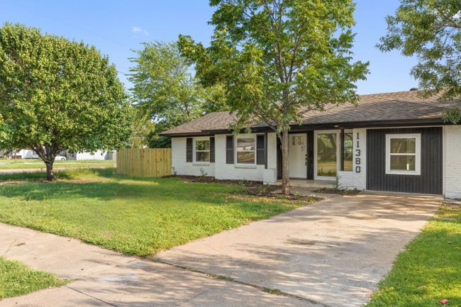 11380 Lanewood Cir in Dallas, TX - Building Photo - Building Photo