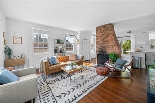 22 Halsey St, Unit 4