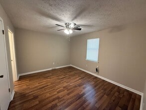 1735 Cedar Shoals Dr in Athens, GA - Building Photo - Building Photo