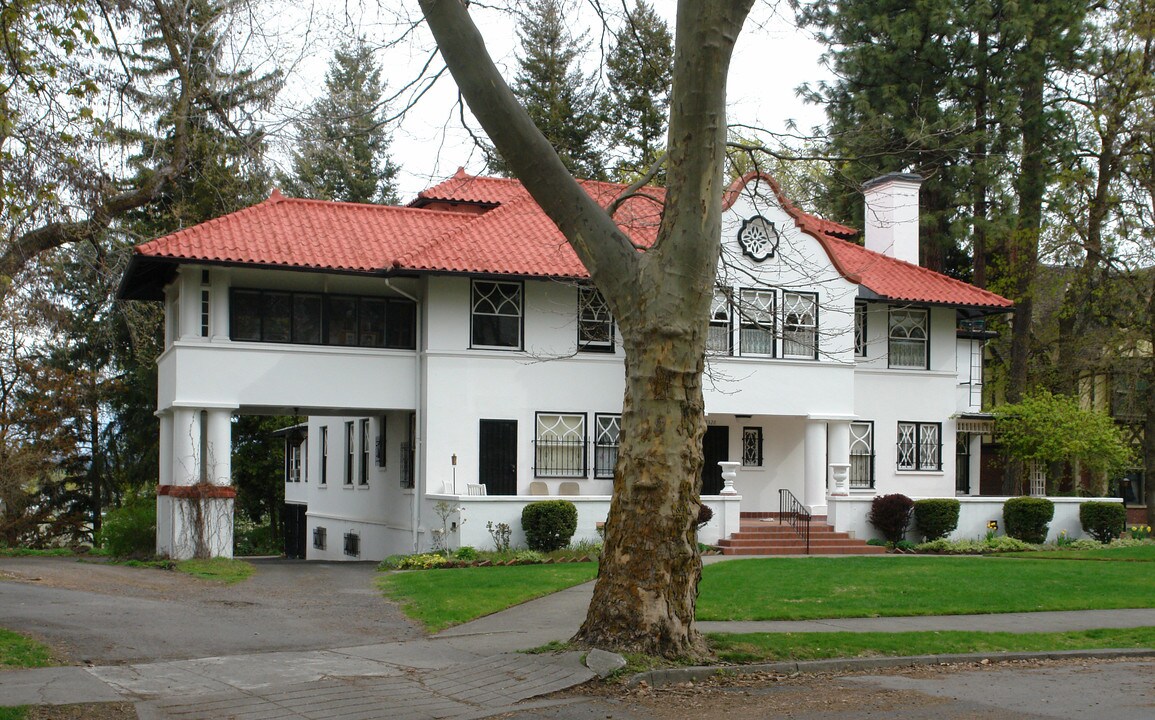 2328 W 1st Ave in Spokane, WA - Foto de edificio