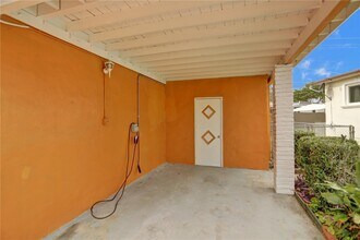 12140 NE Miami Ct in North Miami, FL - Building Photo - Building Photo