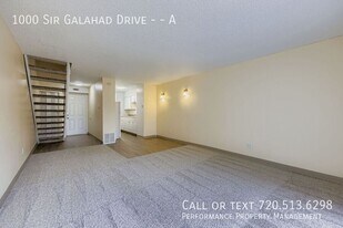 1000 Sir Galahad Dr in Lafayette, CO - Building Photo