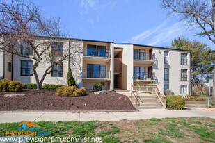2574 Riva Rd in Annapolis, MD - Building Photo