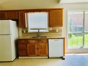 965 Avalon Dr in Lawrenceville, GA - Building Photo - Building Photo