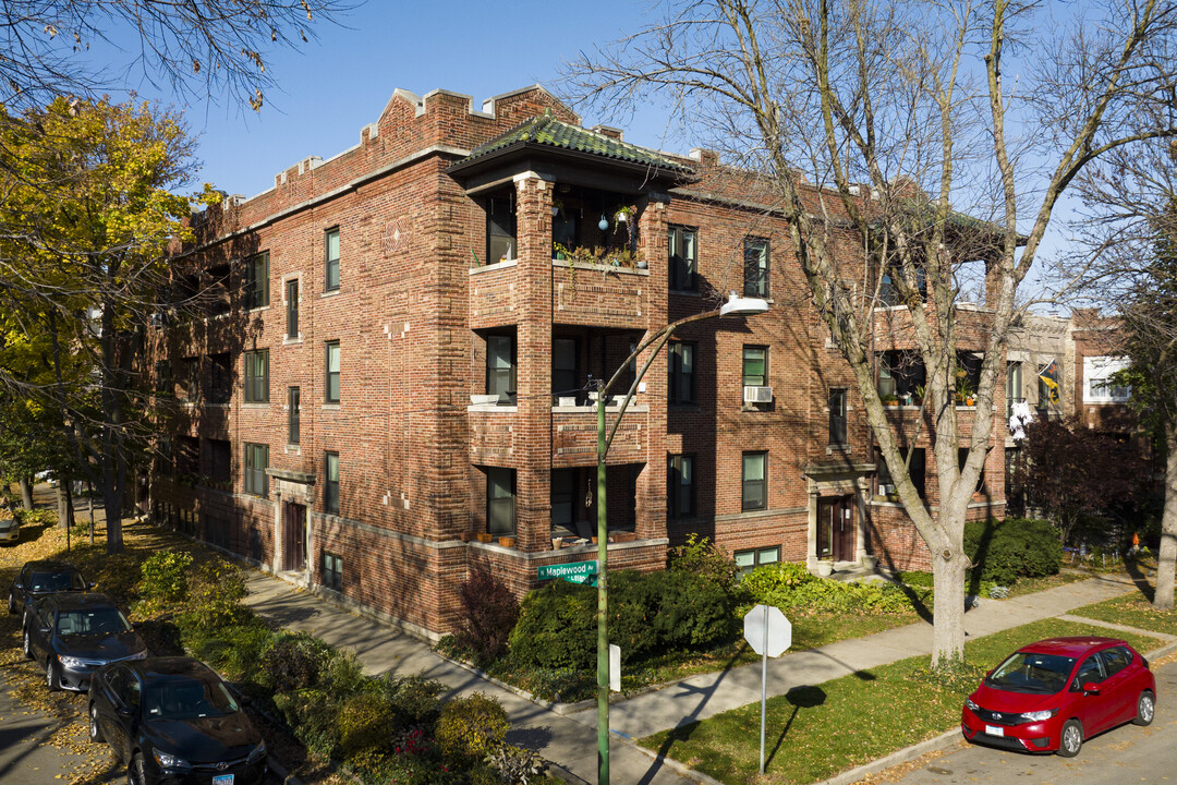 2540 W Leland Ave in Chicago, IL - Building Photo