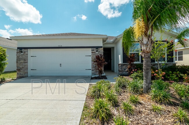 5928 Silver Palm Blvd in Bradenton, FL - Building Photo - Building Photo