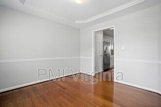 312 Hickory Hinge Way in Chesapeake, VA - Building Photo - Building Photo
