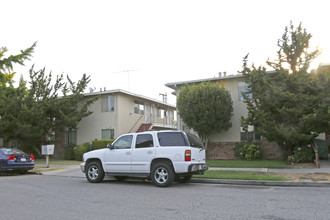 912 - 914 Delbert Way in San Jose, CA - Building Photo - Building Photo