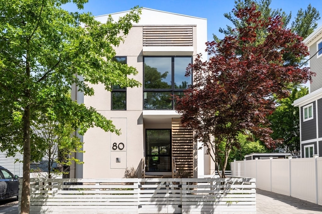 80 Alpine St in Cambridge, MA - Building Photo