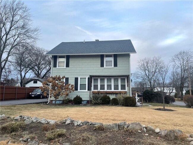 property at 2 Brook St