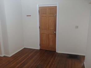 1549 Kemble St, Unit 1 in Utica, NY - Building Photo - Building Photo