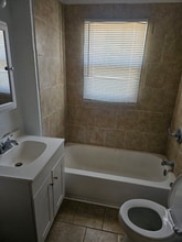 3223 Cleveland Ave in Kansas City, KS - Foto de edificio - Building Photo