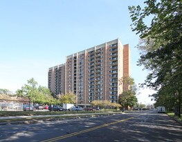 Linden Towers Apartments in Springfield, MA - Building Photo