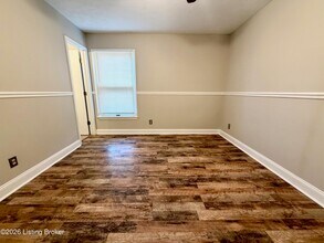 4701 Haeringdon Ct in Louisville, KY - Building Photo - Building Photo